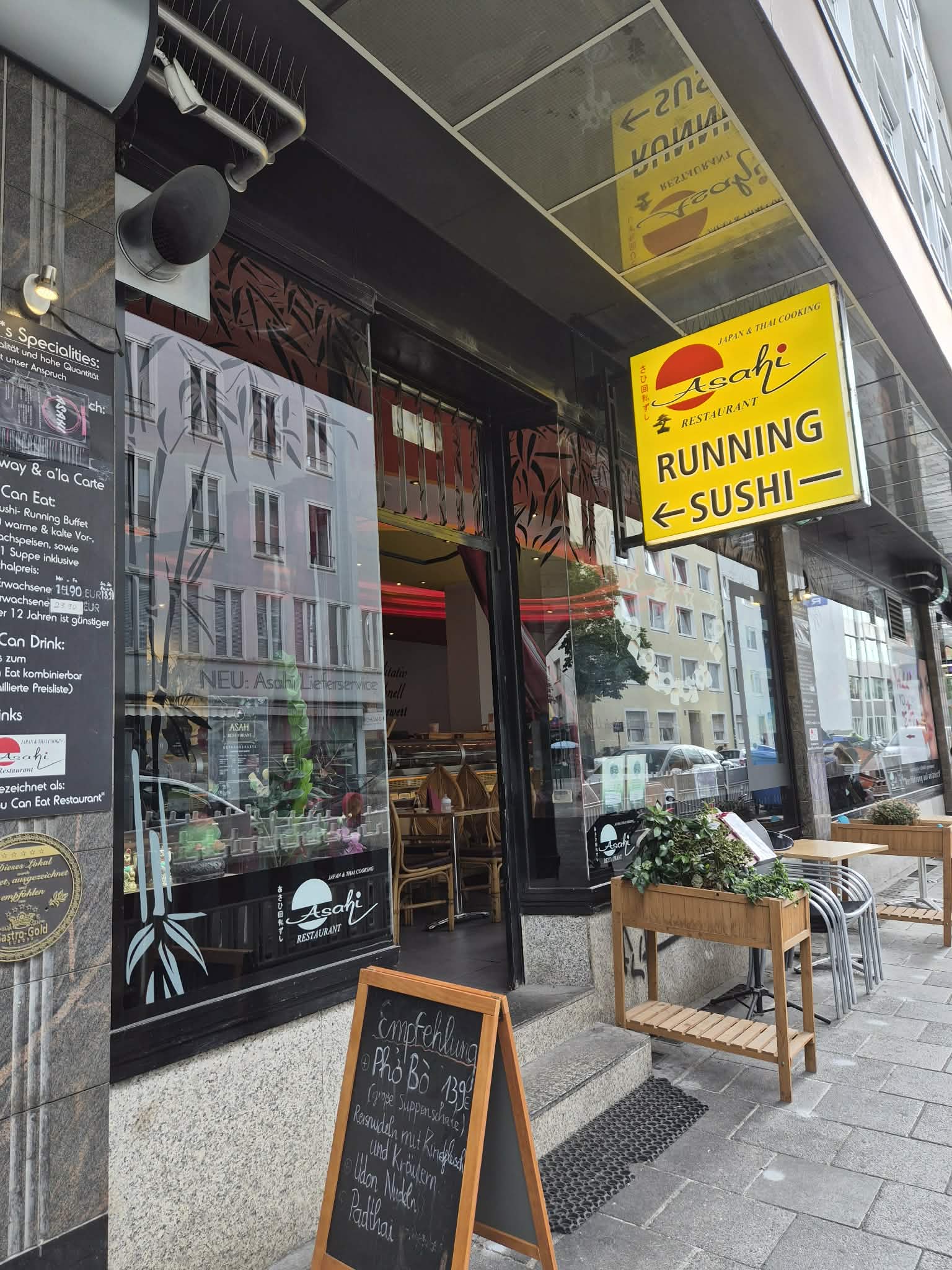 Asahi Leopoldstraße